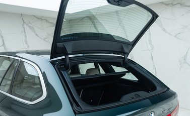 BMW Alpina B5 Touring 56