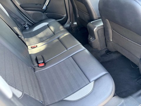 Peugeot 2008 1.6 2008 Allure e-HDi Semi-Auto 5dr 12