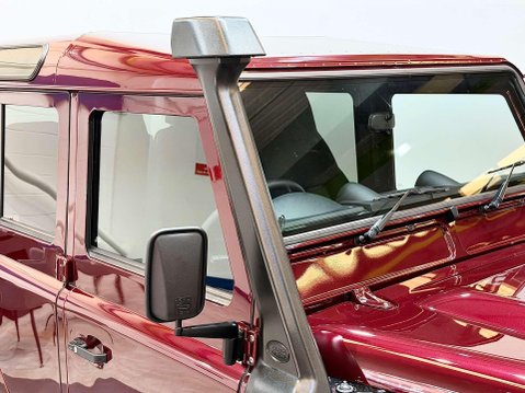 Land Rover Defender 2.2 TDCi XS Station Wagon Double Cab 5dr Diesel Manual 4WD MWB Euro 5 (122 29