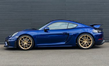 Porsche Cayman GT4 (718) 3