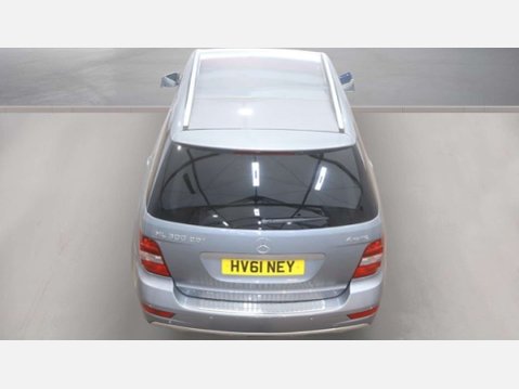 Mercedes-Benz M Class 3.0 ML300 CDI V6 BlueEfficiency Sport SUV 5dr Diesel G-Tronic 4WD Euro 5 (2 7