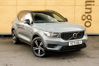 Volvo XC40 B4 R-DESIGN MHEV 1