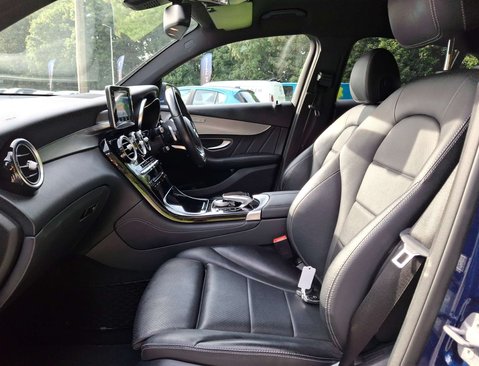 Mercedes-Benz GLC 2.1 GLC 220 D 4Matic AMG Line Auto 4WD 5dr 37