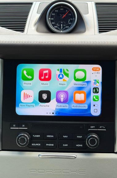 Porsche Macan TURBO PDK - HUGE SPEC £9K EXTRAS - PAN ROOF - BOSE - CARPLAY 