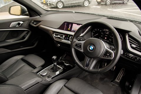 BMW 1 Series 118I M SPORT 4