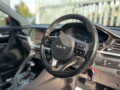 Kia Niro 3 36