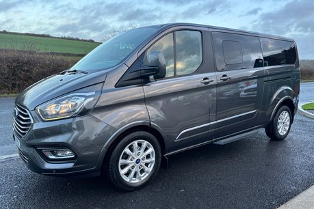 Ford Tourneo Custom 320 130 ps Titanium L2 9 Seater - Automatic 