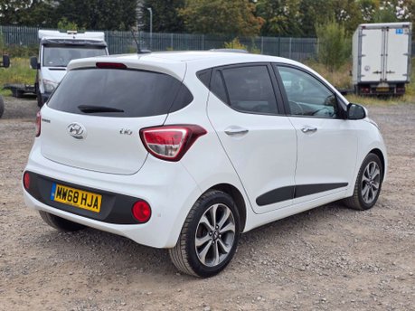 Hyundai i10 1.2 Premium SE Hatchback 5dr Petrol Auto Euro 6 (87 ps) 27