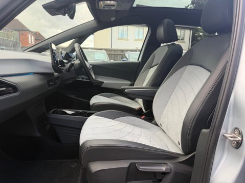 Volkswagen ID.3 Pro Performance 58kWh Family Auto 5dr 45