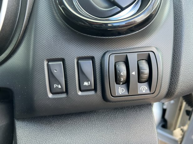 Vauxhall Vivaro SWB Low Roof Sportive 2700 Air Con Sensors Euro 6 NO VAT 43