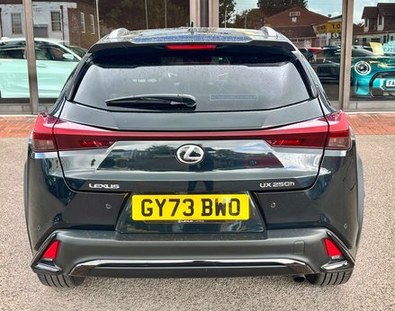 Lexus Ux 2.0 UX 250H F Sport Design 4x2 CVT 5dr 6