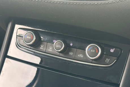 Vauxhall Grandland X 1.6 13.2kWh Business Edition Nav Premium SUV 5dr Petrol Plug-in Hybrid Auto 41