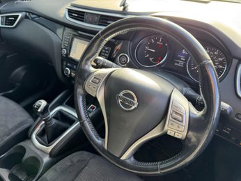 Nissan Qashqai 1.5 dCi n-tec 2WD Euro 5 (s/s) 5dr