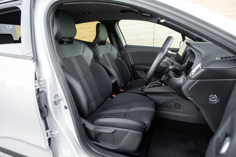 Renault Clio E-TECH ENGINEERED PHEV 35