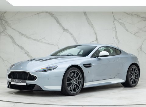 Aston Martin V12 Vantage S 6