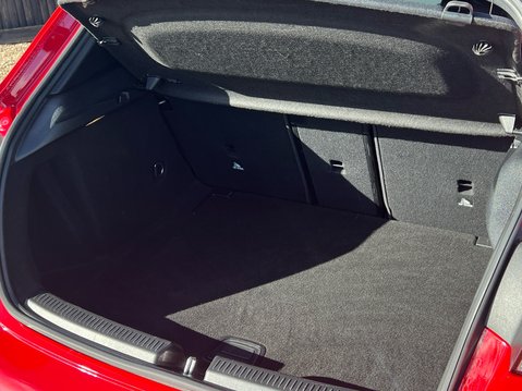 Mercedes-Benz A Class A 180 AMG LINE PREMIUM PLUS 40