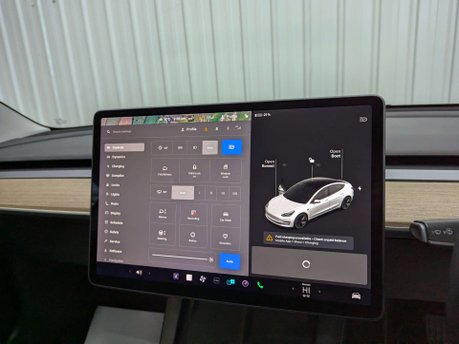 Tesla Model 3 Model 3 Long Range AWD 4WD 4dr 82