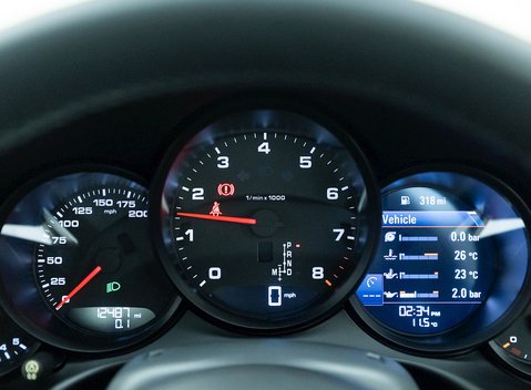 Porsche 911 (991.2) Carrera 4S 15