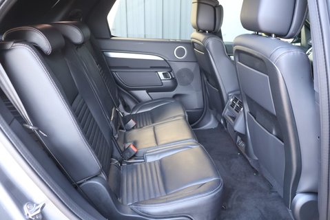 Land Rover Discovery BRAND NEW COMMERCIAL DYNAMIC HSE WITH A GENUINE REAR SEAT CONVERSION 17