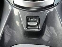 Nissan Juke 1.6 Juke Tekna HEV CVT 5dr 52