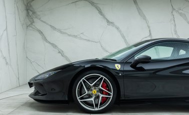 Ferrari F8 Tributo 38