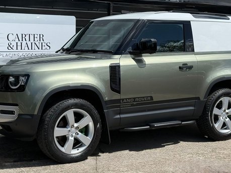 Land Rover Defender 90 3.0 D250 MHEV Hard Top SUV 3dr Diesel Auto 4WD SWB Euro 6 (s/s) (250 ps)