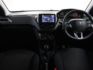 Peugeot 208 PURETECH S/S SIGNATURE 40