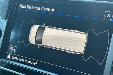 Volkswagen Crafter CR35 140 ps Tdi L2 H2 Trendline Panel Van - No VAT 28