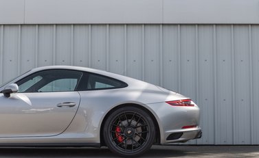 Porsche 911 (991.2) Carrera GTS 25