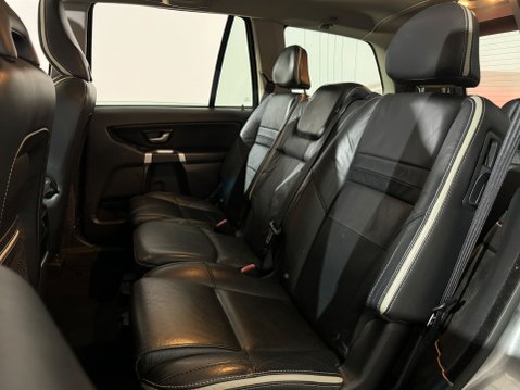Volvo XC90 D5 R-DESIGN SE AWD 16