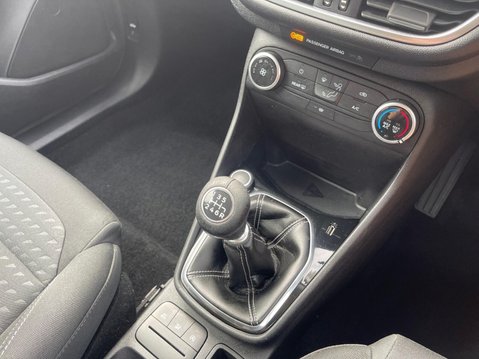 Ford Fiesta 1.0T EcoBoost Zetec Euro 6 (s/s) 3dr 23