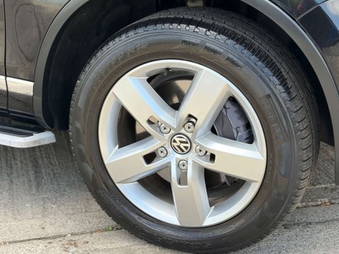 Volkswagen Touareg 3.0 Touareg V6 TSi Hybrid Auto 4WD 5dr 10