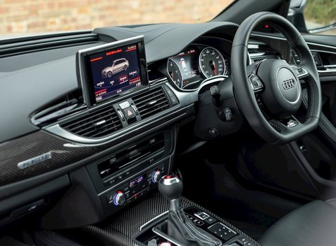 Audi RS6 Avant Performance 17