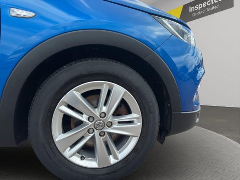 Vauxhall Grandland X 1.2 Turbo SE Premium Euro 6 (s/s) 5dr 63
