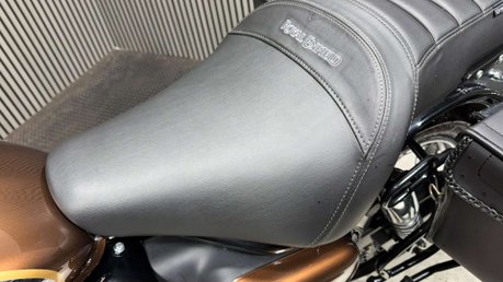 Royal Enfield Classic 2023 LESS THAN 2K OUTSTANDING CONDITION PANNIERS SCREEN ETC 350CC 38