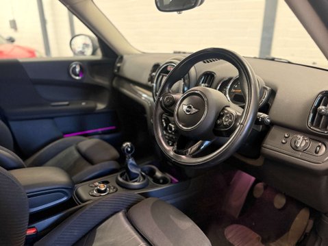 Mini Countryman 1.5 Countryman Cooper 5dr 4