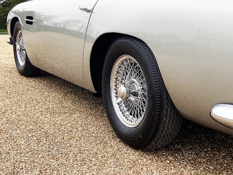 Aston Martin DB5 Superleggera 22