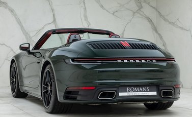 Porsche 911 (992) Carrera Cabriolet 4