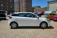 Hyundai i20 MPI SE.AUTOMATIC..1 PREVIOUS OWNER,18 STAMPS,AIR CON,LAST OWNER  9 YEARS. 4