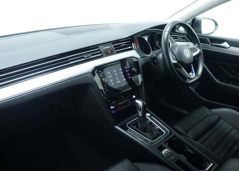 Volkswagen Passat 1.4 TSI 13kWh GTE Estate 5dr Petrol Plug-in Hybrid DSG Euro 6 (s/s) (218 ps 51