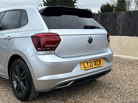 Volkswagen Polo R-LINE TSI DSG 12