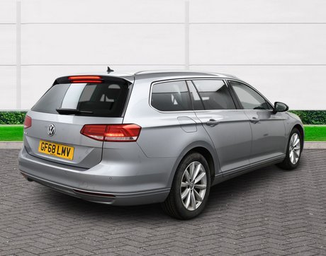 Volkswagen Passat SE BUSINESS TDI 17