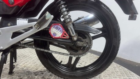 Yamaha YBR 125 2007 ONLY 11K NEW MOT 1 OWNER VERY CLEAN SERVICED 125CC 27