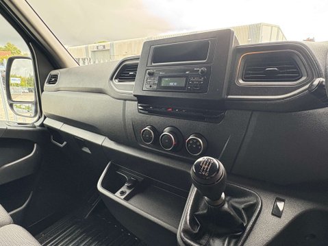 Renault Master 2.3 dCi 35 Business+ Panel Van 4dr Diesel Manual FWD LWB Medium Roof Euro 6 14