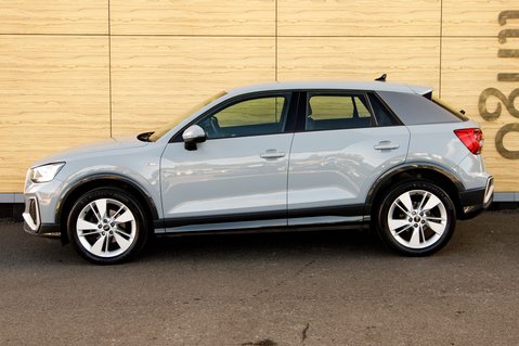 Audi Q2 TFSI S LINE 10