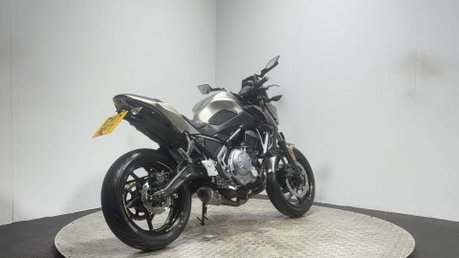 Kawasaki Z650 2017 29K NEW MOT SERVICED A2 BIKE 650CC NAKED TWIN SPORTS EXHAUST 2
