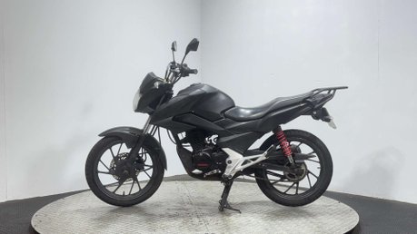 Honda CB GLR 125 2017 GOOD RUNNING PROJECT BIKE SPARES OR REPAIR 125CC 4