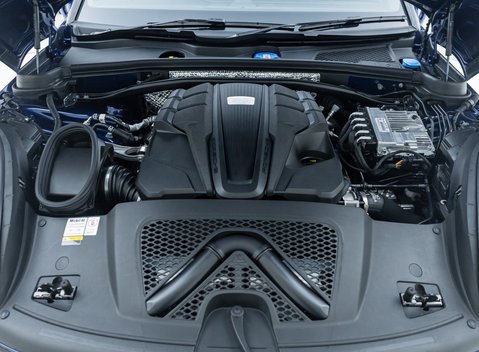 Porsche Macan GTS 34