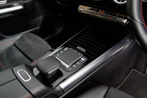 Mercedes-Benz EQA EQA 250 AMG LINE PREMIUM 39