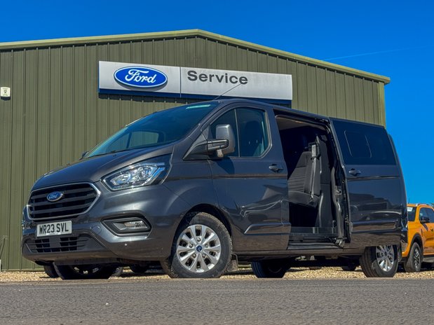 Ford Transit Custom Crew Cab AUTO LWB L2H1 Limited 320 Air Con Alloys 1